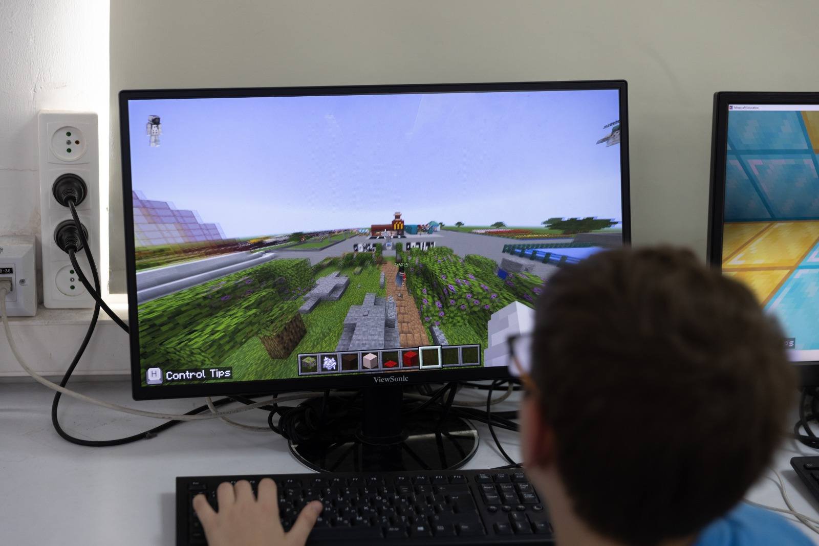 Student working with Minecraft